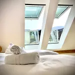 Waterfront - Urbane Eleganz Am Bachufer Villach