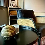 Waterfront - Urbane Eleganz Am Bachufer Villach