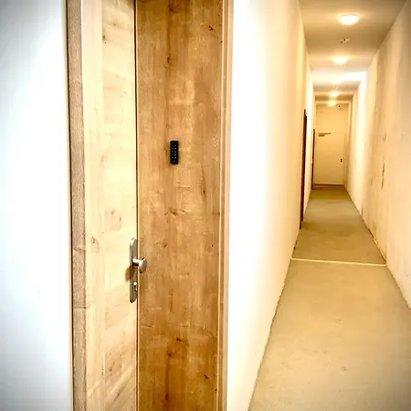 شقة Waterfront - Urbane Eleganz Am Bachufer فيلاخ