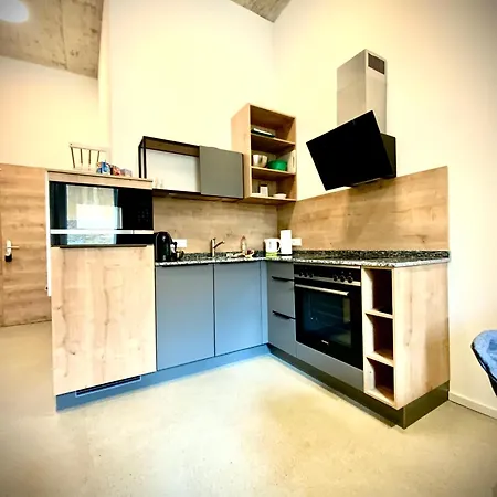 Apartament Waterfront - Urbane Eleganz Am Bachufer