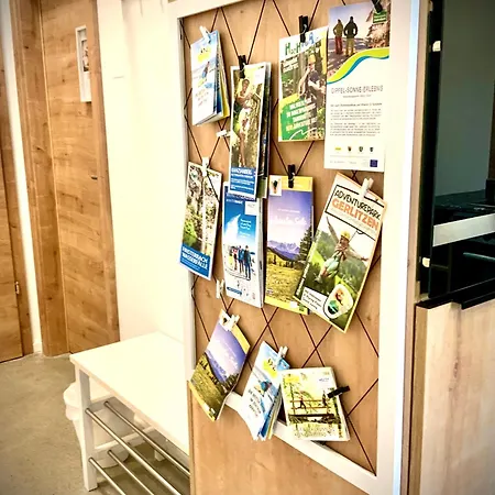 Waterfront - Urbane Eleganz Am Bachufer شقة فيلاخ