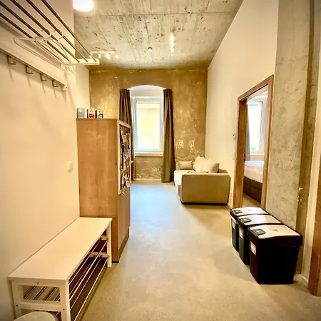 Appartamento Waterfront - Urbane Eleganz Am Bachufer Villach