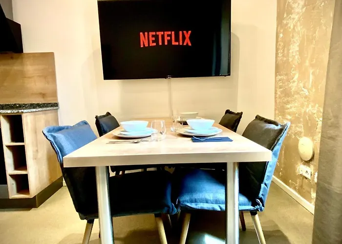 Apartament Waterfront - Urbane Eleganz Am Bachufer *