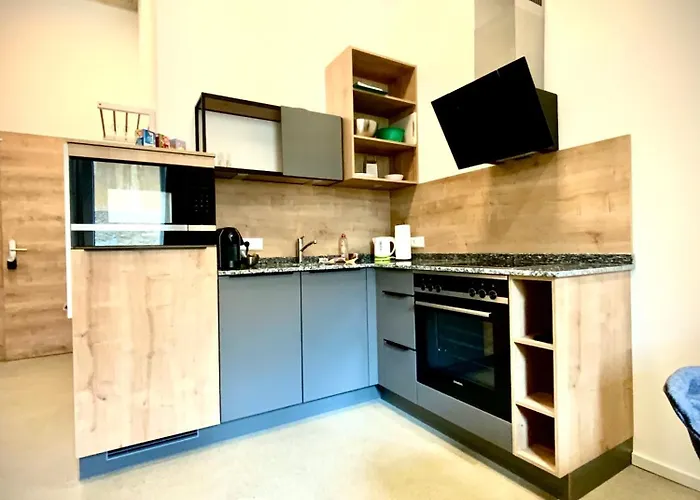 Apartament Waterfront - Urbane Eleganz Am Bachufer