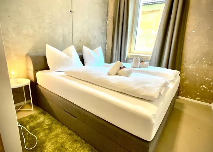 Waterfront - Urbane Eleganz Am Bachufer Apartment *