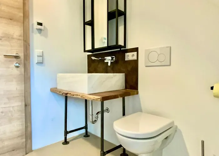 Waterfront - Urbane Eleganz Am Bachufer * Villach