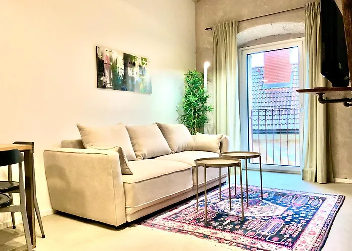 Waterfront - Urbane Eleganz Am Bachufer Villach